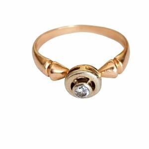 14K Gold Ring with Bezel-Set Clear Stone**2.2 grams**  size **7 US